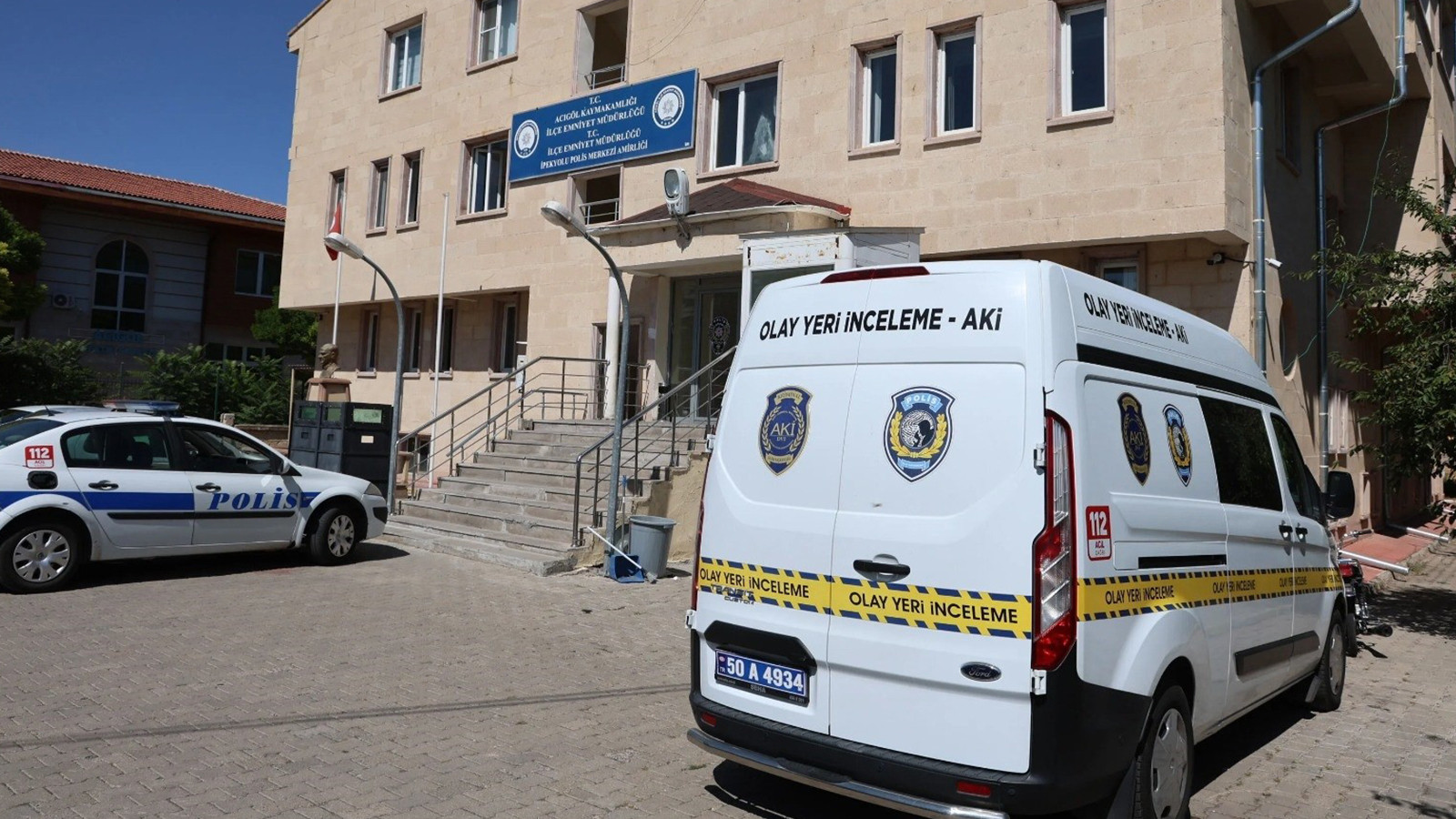 Misafirliğe giden ailenin evdeki altınları çalındı