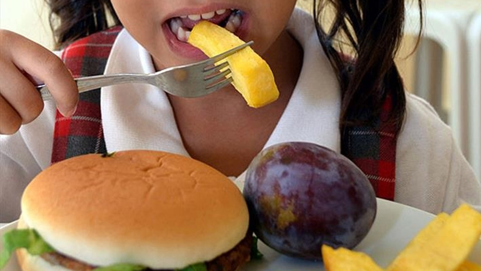 Okul çağındaki her 10 çocuktan 1’i obez