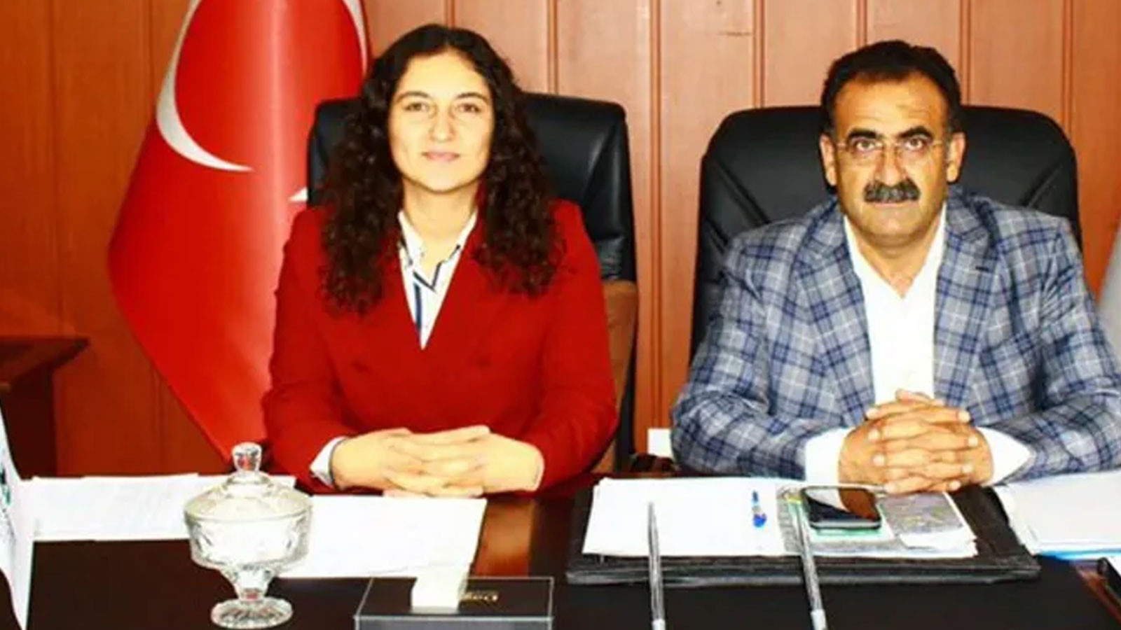 DEM Partili eşbaşkanlar gözaltına alındı!