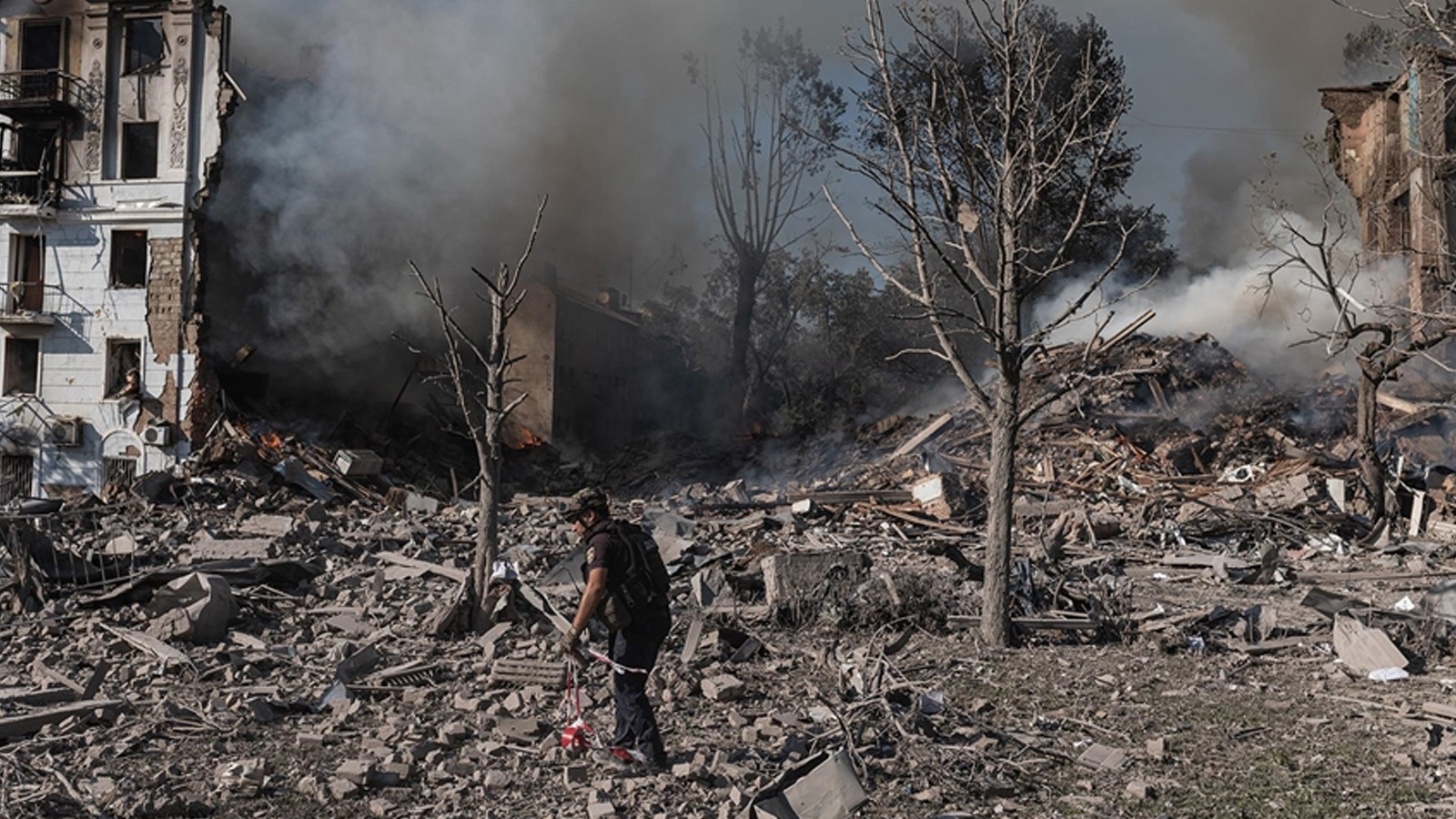 Rusya'dan Ukrayna’nın güneyine saldırı: 3 ölü