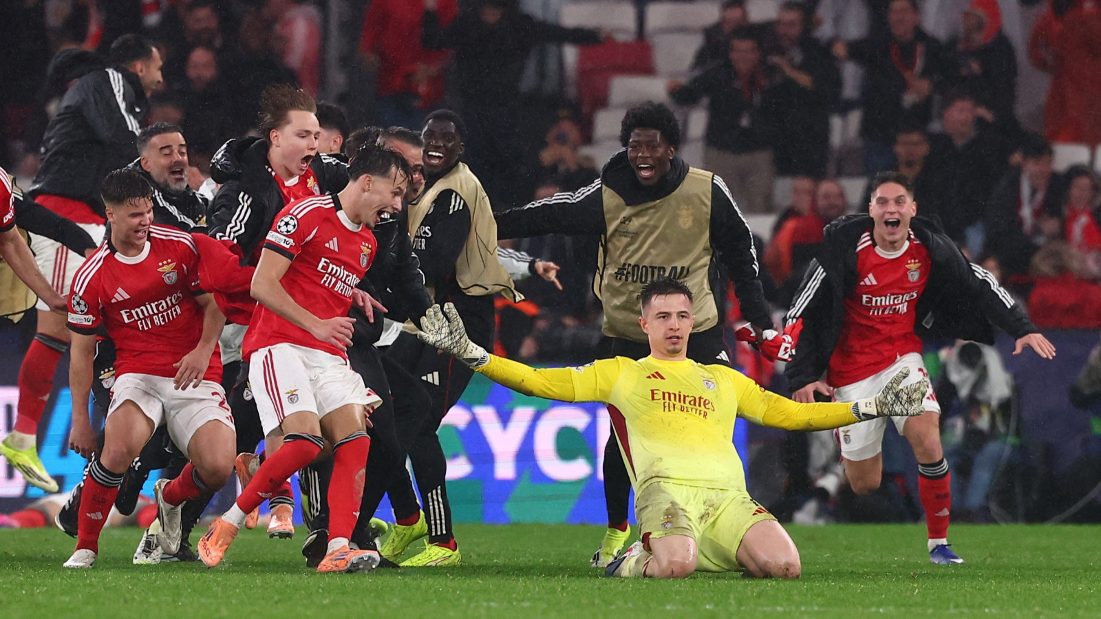 Şampiyonlar Ligi'nde tarihi gece! Kaleci Trubin'in 90+8'deki golü her şeyi değiştirdi