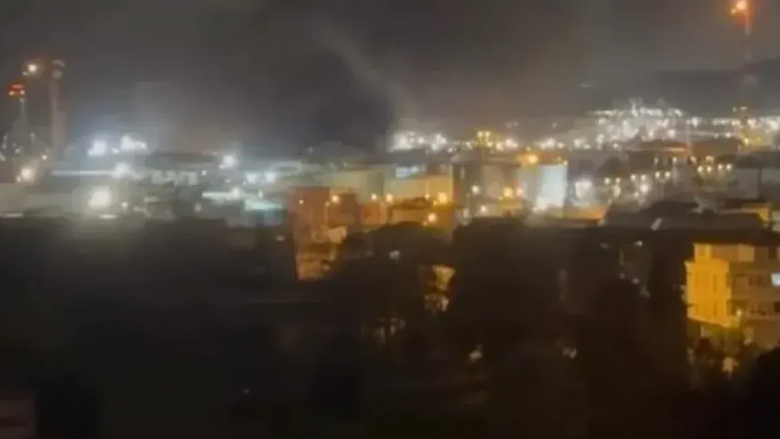 TÜPRAŞ İzmit Rafinerisi’nde patlama meydana geldi