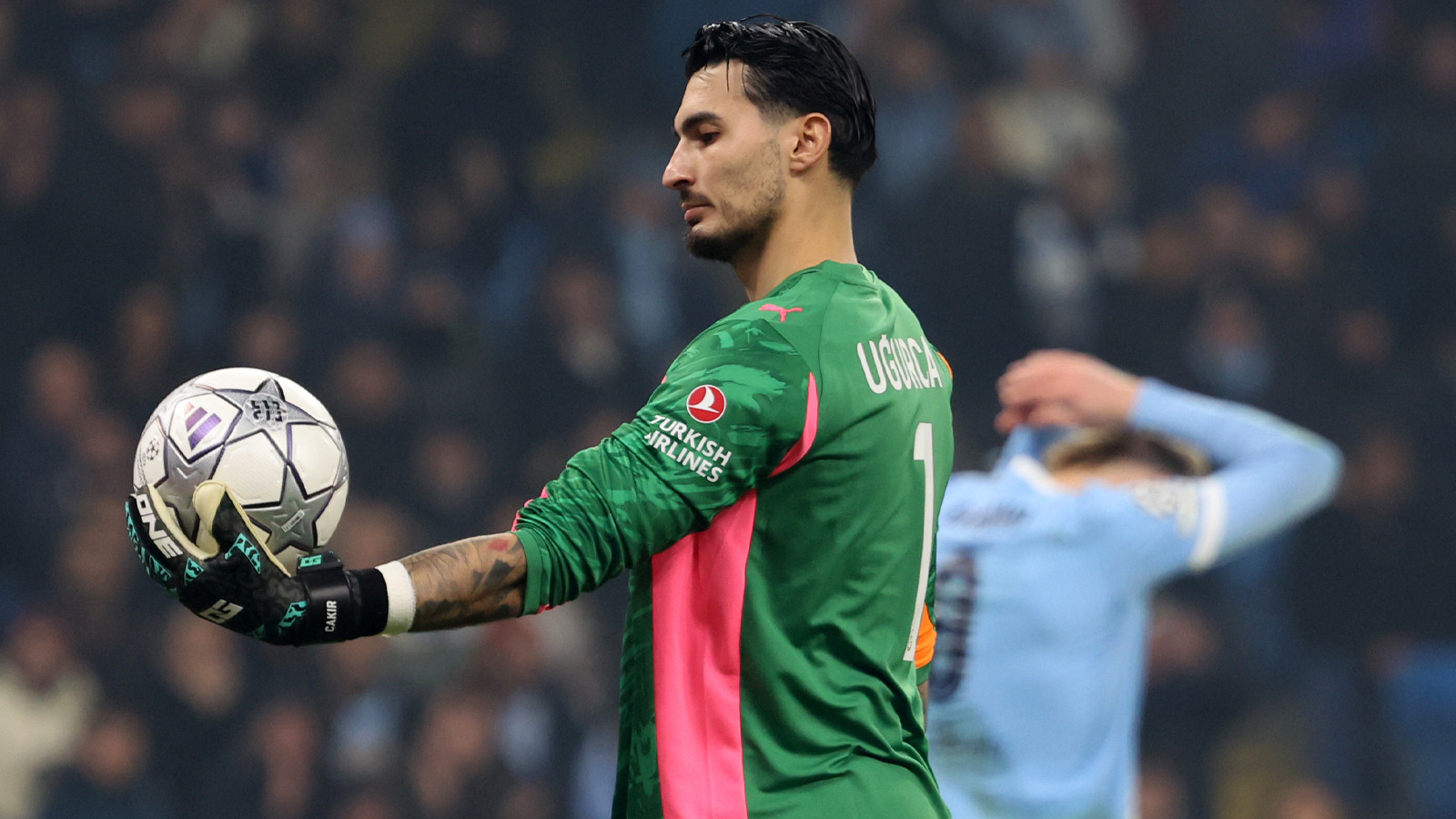 Uğurcan Çakır, Şampiyonlar Ligi’nde gösterdiği performansla dikkat çekti