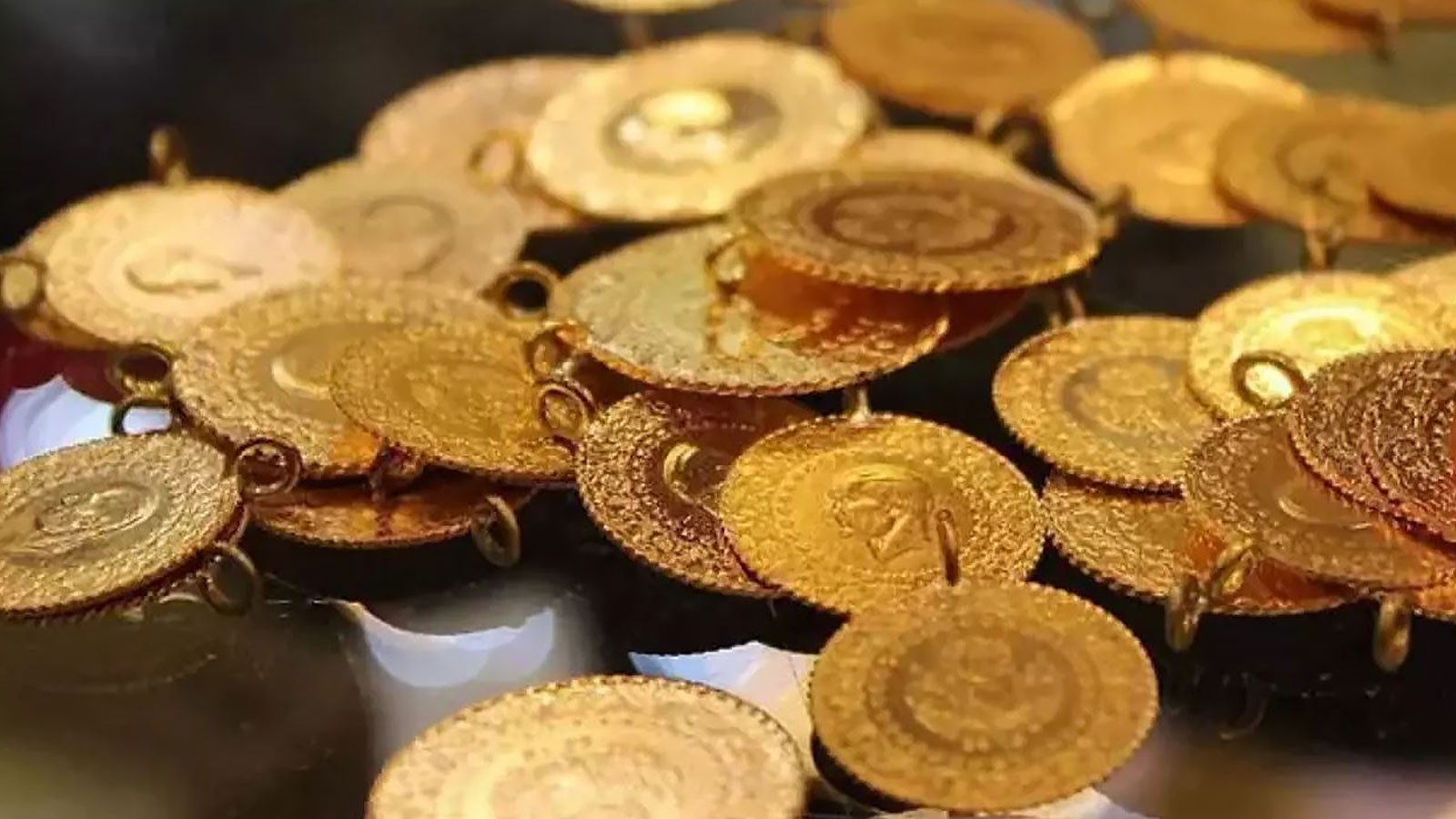 Altın talebi güçleniyor, küresel dalga, zikzaklı ekonomi!