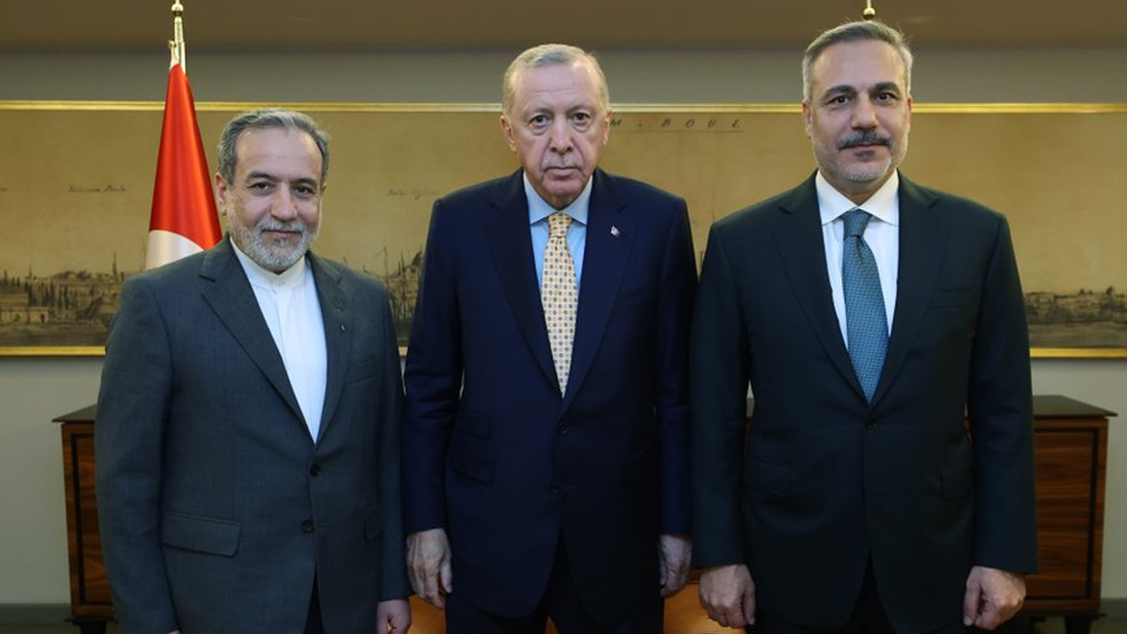 Cumhurbaşkanı Erdoğan, İran Dışişleri Bakanı Erakçi'yi kabul etti