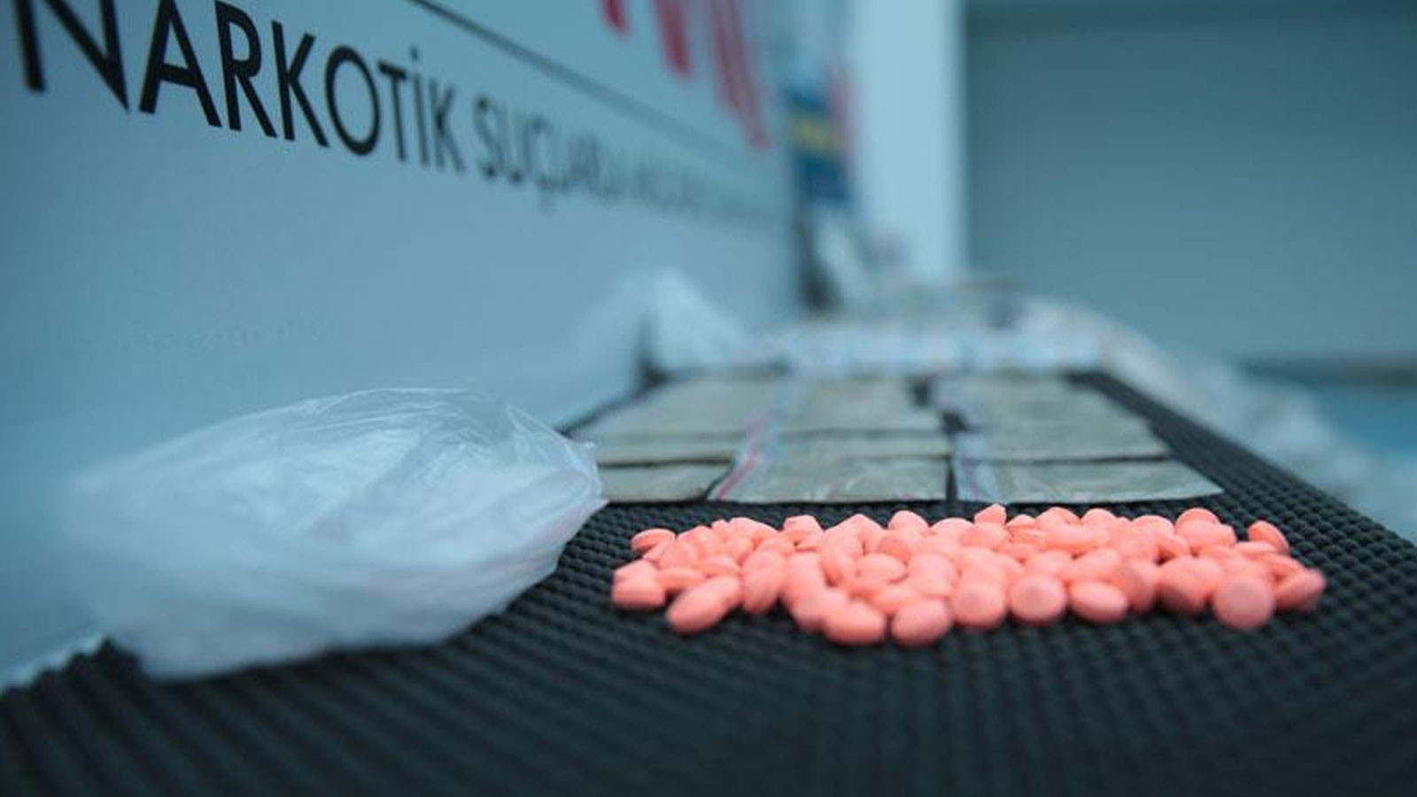 Jandarma 23 ilde 6 milyon adet uyuşturucu hap ele geçirdi