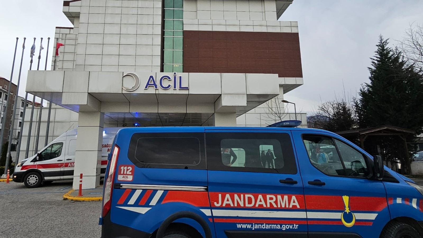 Sakarya'da havuza düşen çocuk yoğun bakıma alındı