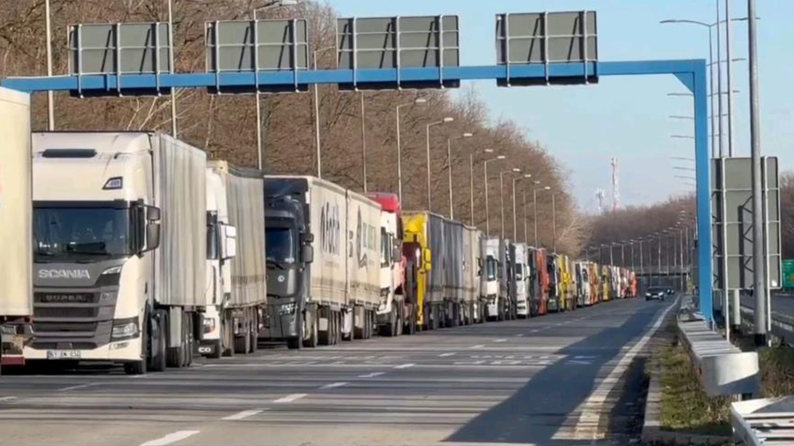 Tır şoförlerinden "Schengen" protestosu: AB sınırları kilitlendi