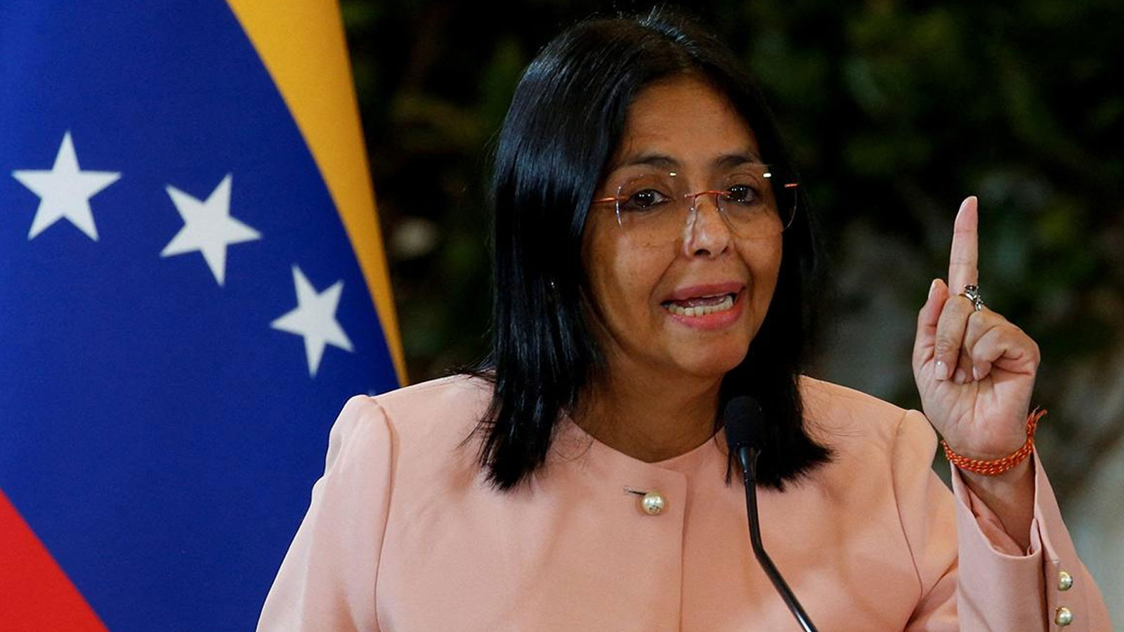 Venezuela Geçici Devlet Başkanı Rodriguez'den hava sahası açıklaması