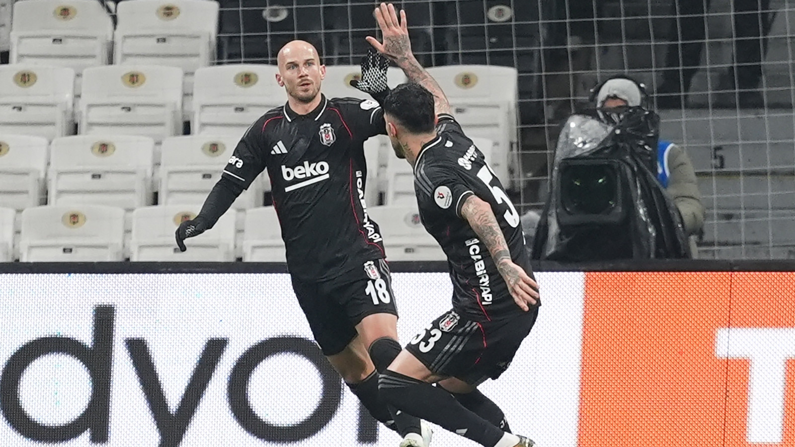 Beşiktaş, Konyaspor karşısında 2. yarıda geri döndü