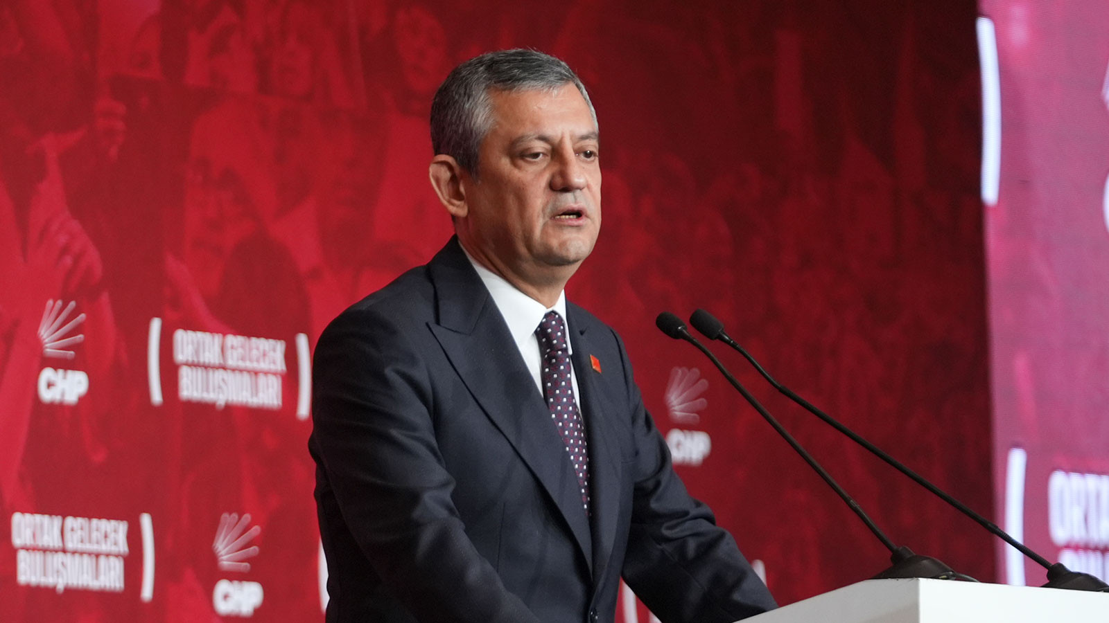CHP lideri Özgür Özel: Suriye'nin huzuru ve refahı Türkiye'ye de kazandıracaktır