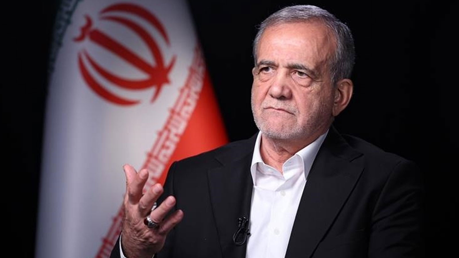 Pezeşkiyan: "Halka karşı davranış biçimimizi değiştirmemiz gerekiyor"