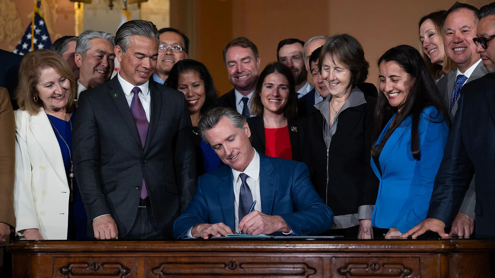 Kaliforniya DSÖ'ye katılıyor, ABD'nin idari yapısı sarsılıyor mu?