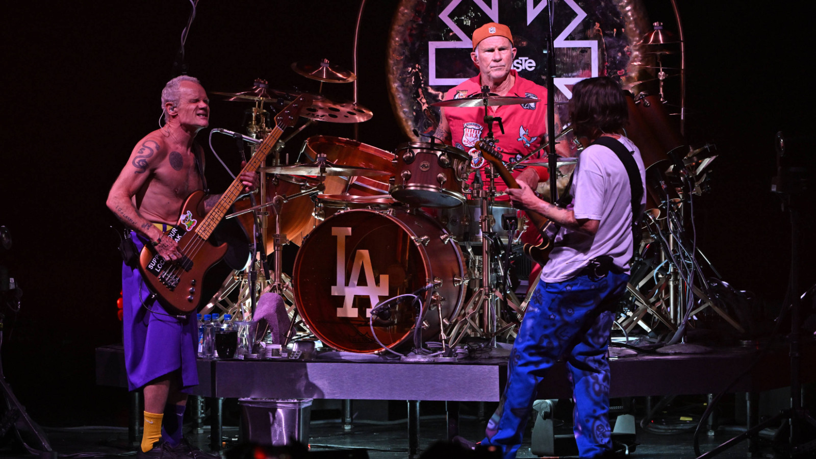 Red Hot Chili Peppers: Netflix'in Red Hot Chili Peppers belgeseli bir Red Hot Chili Peppers belgeseli değildir