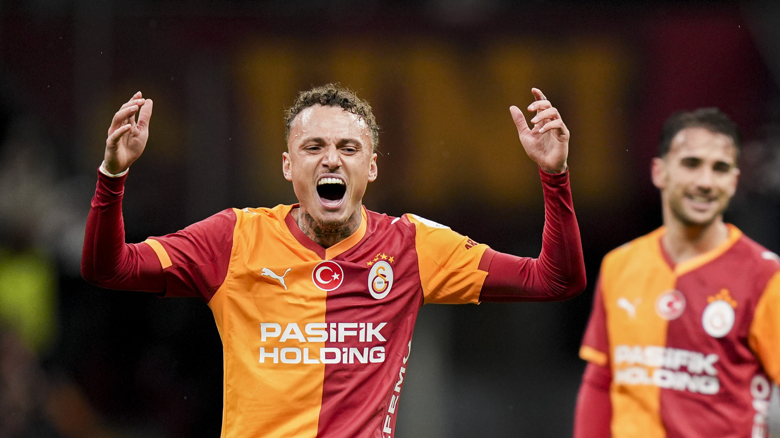 Galatasaray'da Noa Lang ve Sara'dan bir ilk