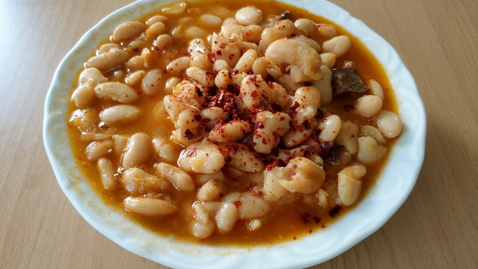 Mutfağınız 5 yıldızlı restorana çevirecek kuru fasulye taktiği!