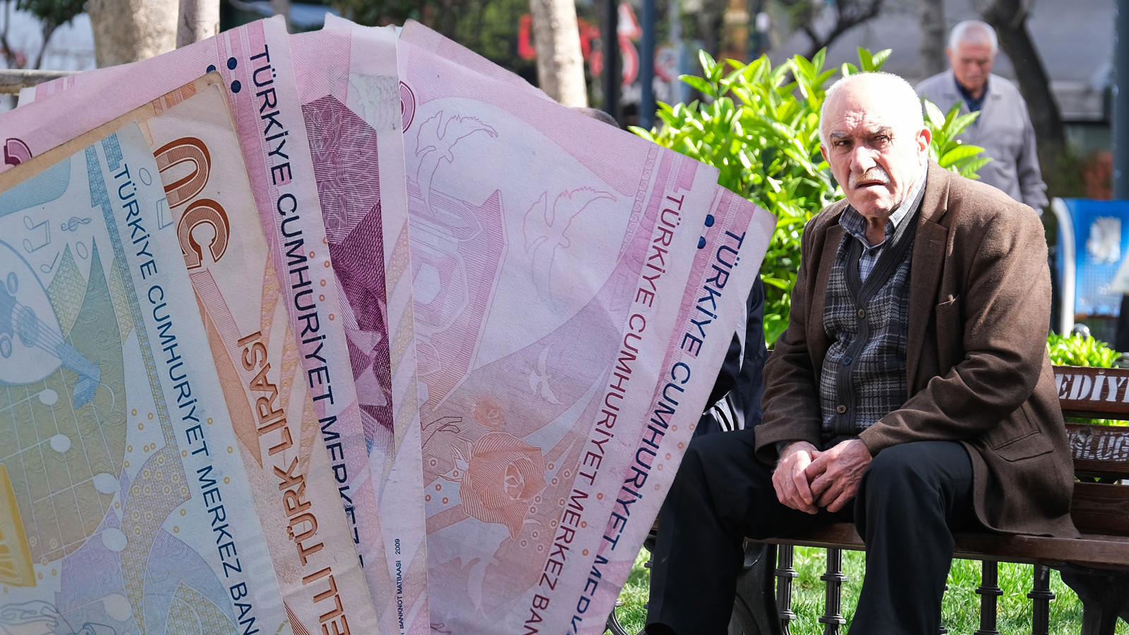 Emeklilikte ikinci maaş dönemi başlıyor: Devlet yüzde 30 katkı verecek