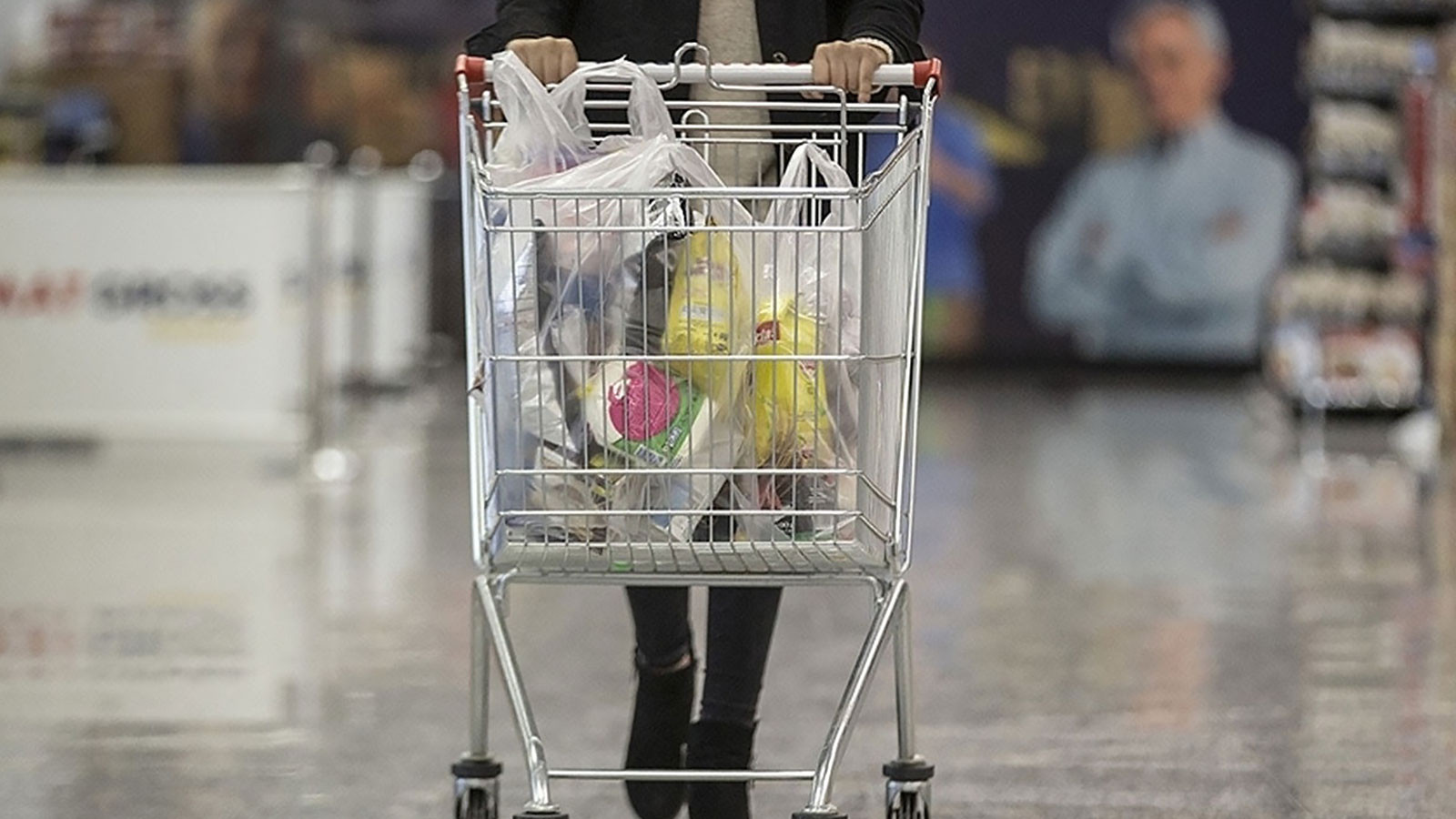 Yeni yıl zamlı başladı! Gıda fiyatları mutfağı zorluyor