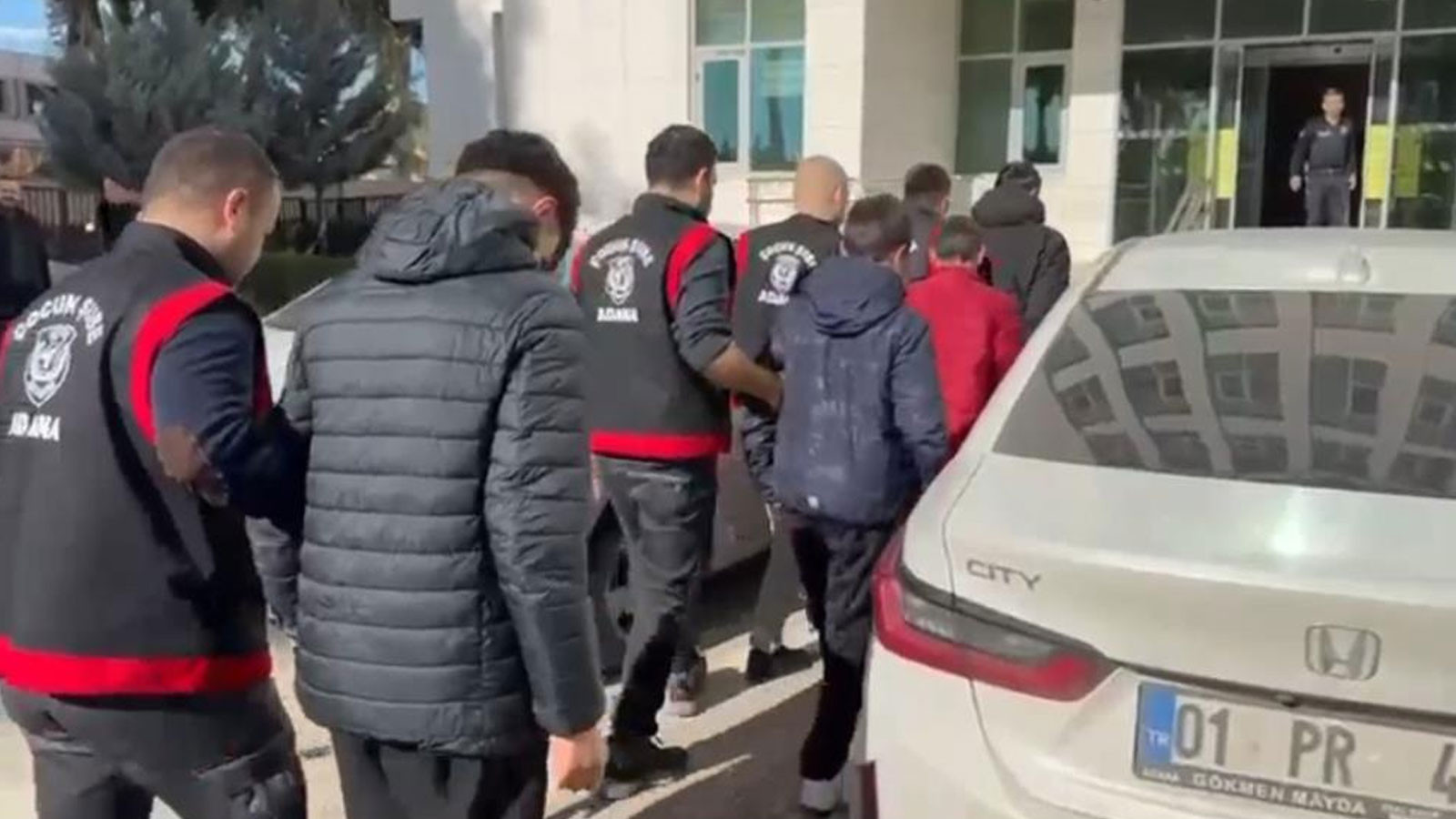 Kuş yuvasına zarar veren çocuklara ev hapsi