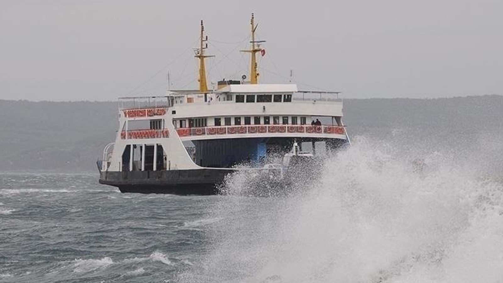 Çanakkale'de ada seferlerine fırtına engeli