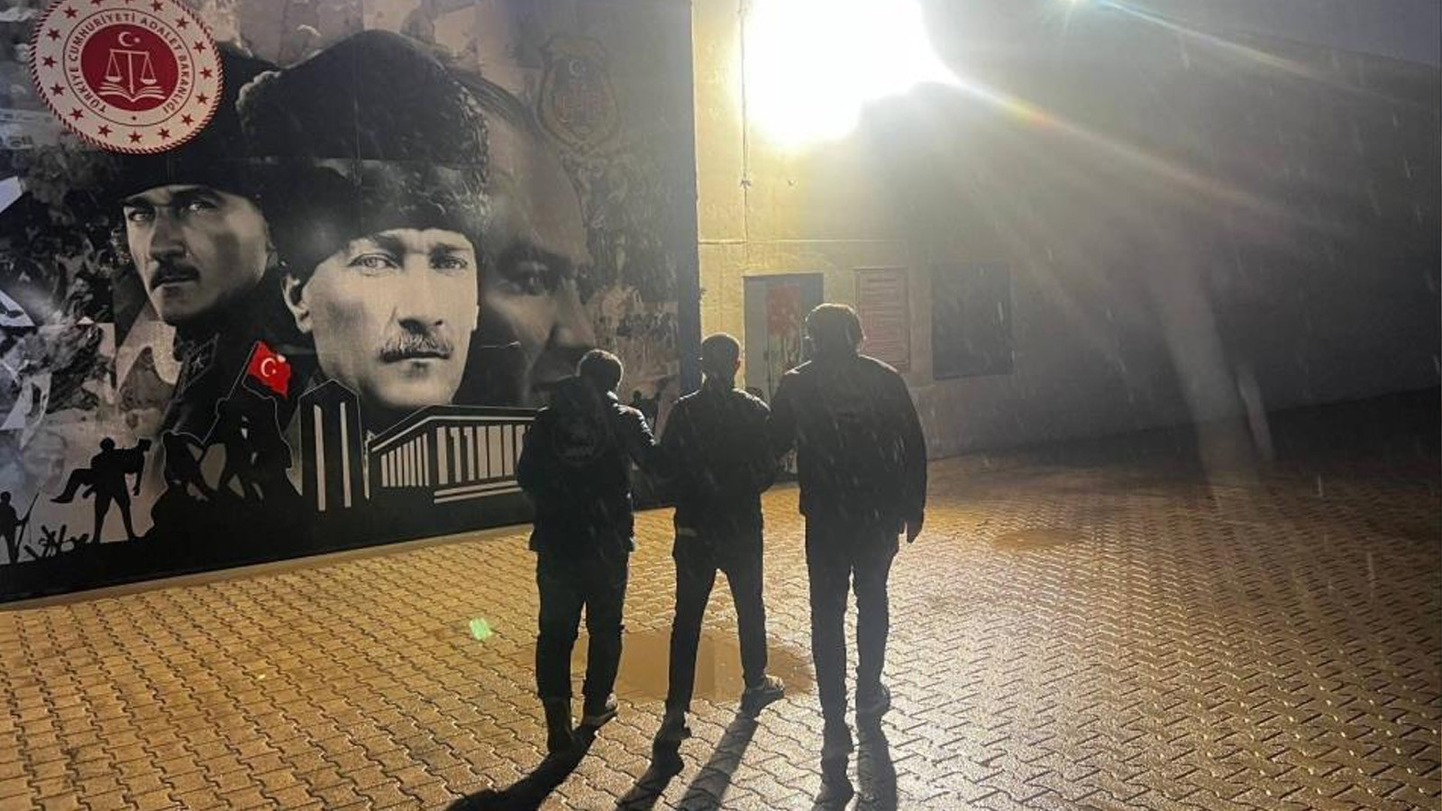 Diyarbakır'da jandarmadan operasyon: Firari 101 şahıs yakalandı