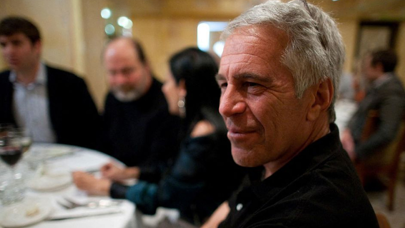 Güçlü bağlantıları olan karanlık isim: Jeffrey Epstein kimdir?