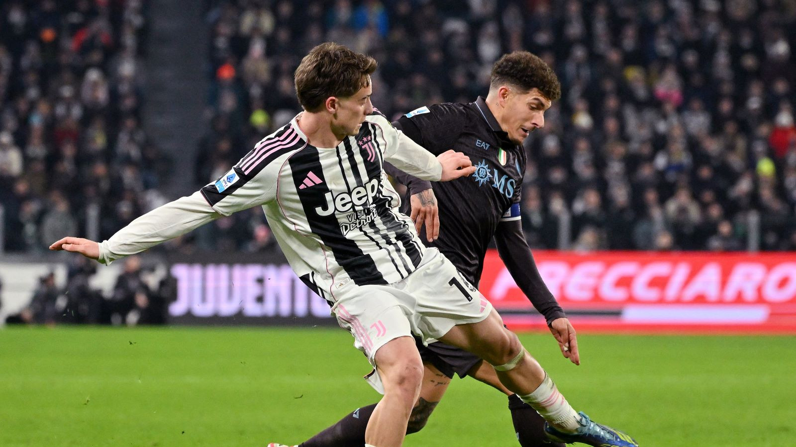 Juventus Kenan Yıldız'la yeni sözleşme için anlaştı, Zeki Çelik'le imza da an meselesi