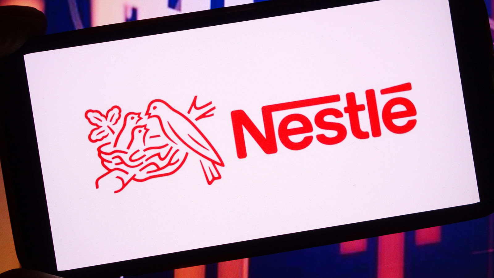 Nestlé’den bebek maması için geri çağırma kararı: Toksin tespit edildi