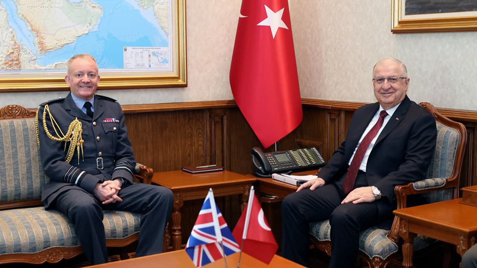 Bakan Güler, Birleşik Krallık Genelkurmay Başkanını kabul etti