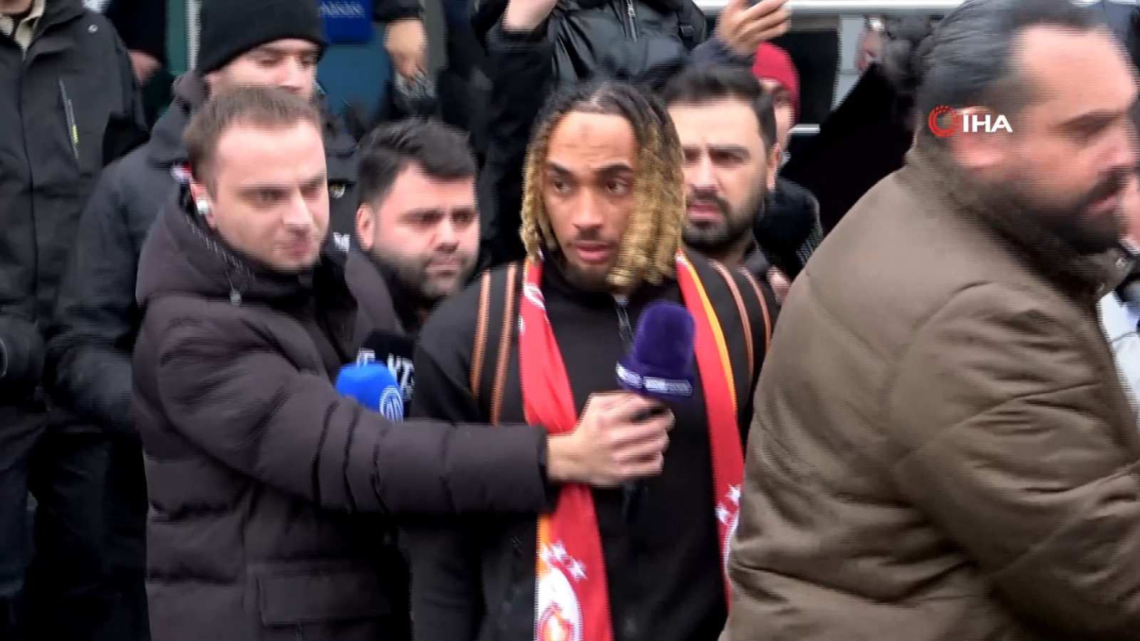 Sacha Boey'in transfer şartları açıklandı! Zorunlu opsiyon var mı?