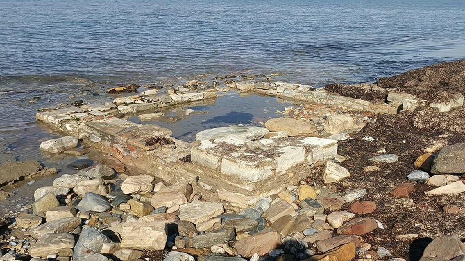 Yağmur sularıyle ortaya çıkardı; nüfuzlu birine ait