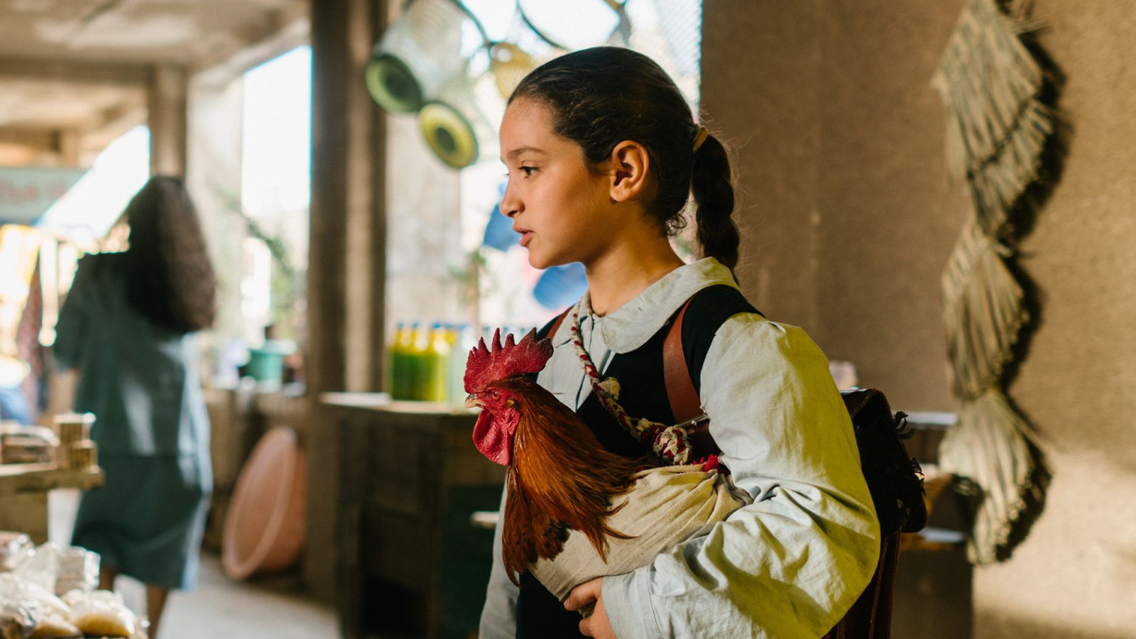 Despot öğretmeni, Lamia'dan Saddam Hüseyin'e pasta hazırlamasını ister...