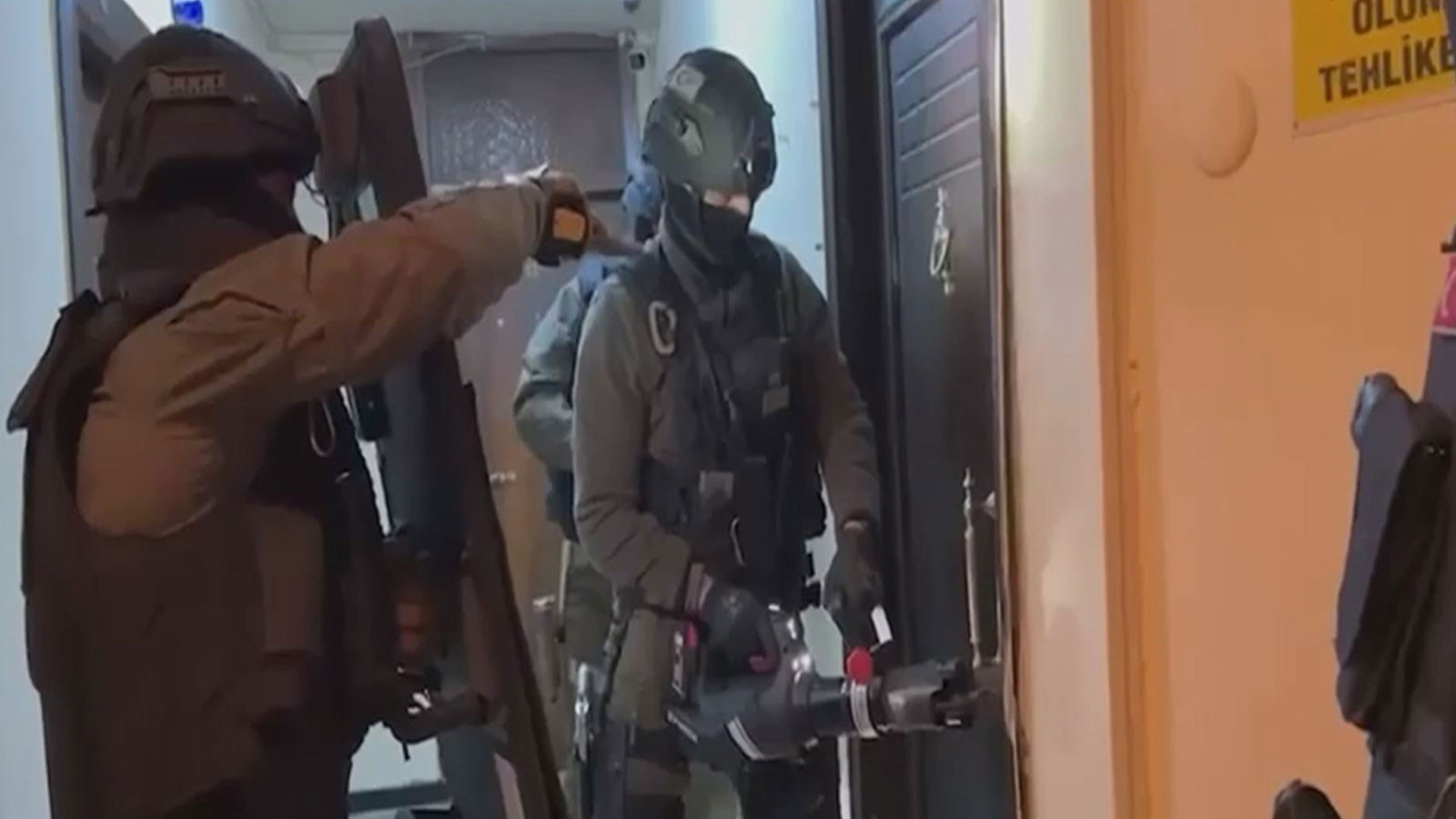 İstanbul merkezli MLKP operasyonu: 77 şüpheli tutuklandı