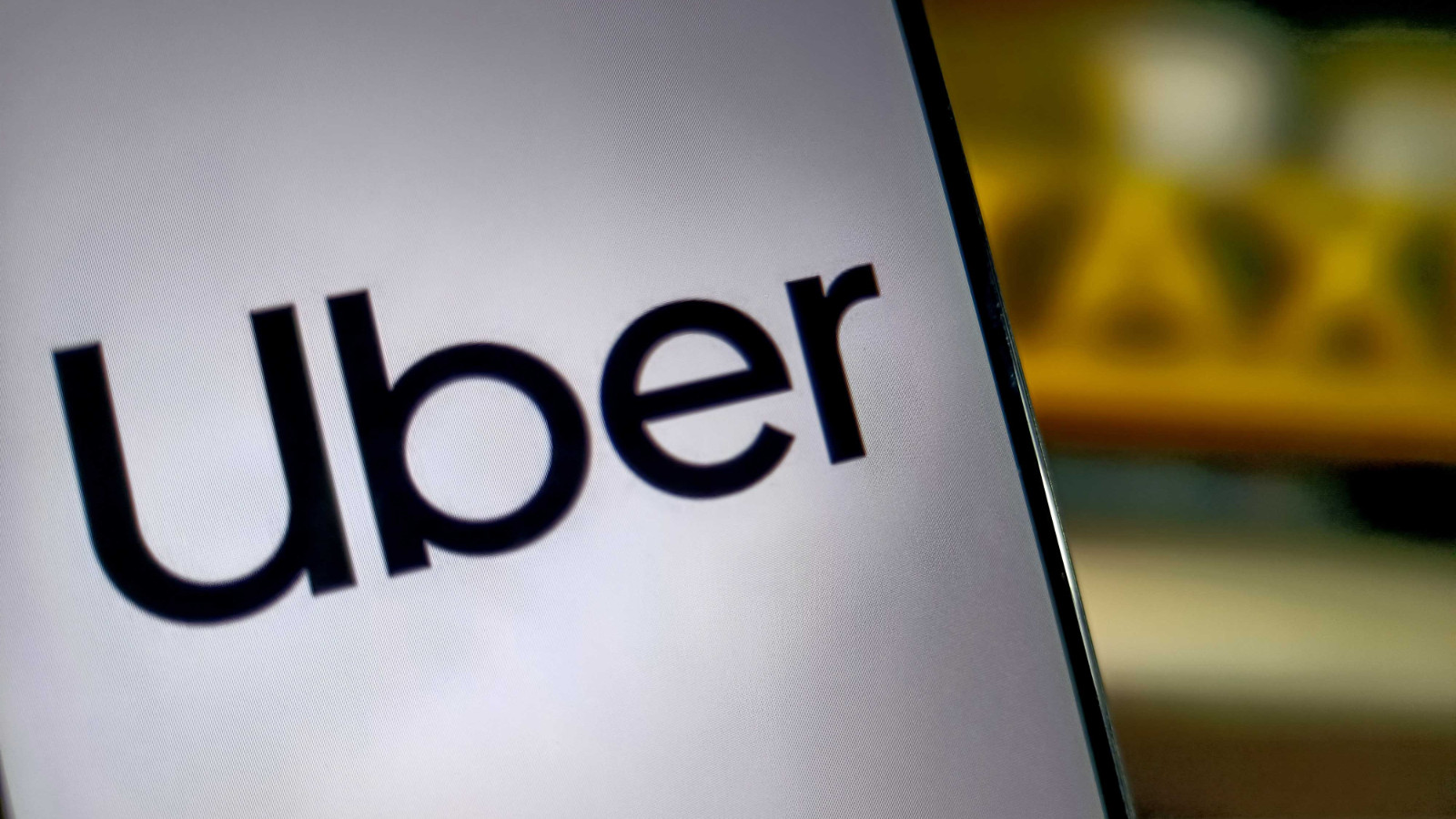 Uber cinsel saldırıya uğrayan yolcuya 8,5 milyon dolar tazminat ödeyecek