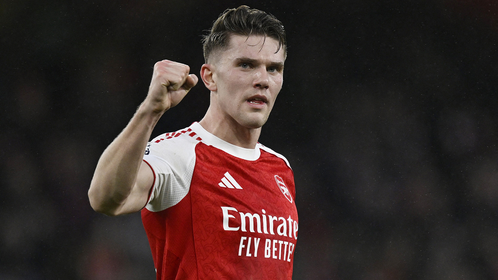 Arsenal, Sunderland'i devirerek liderliğini perçinledi