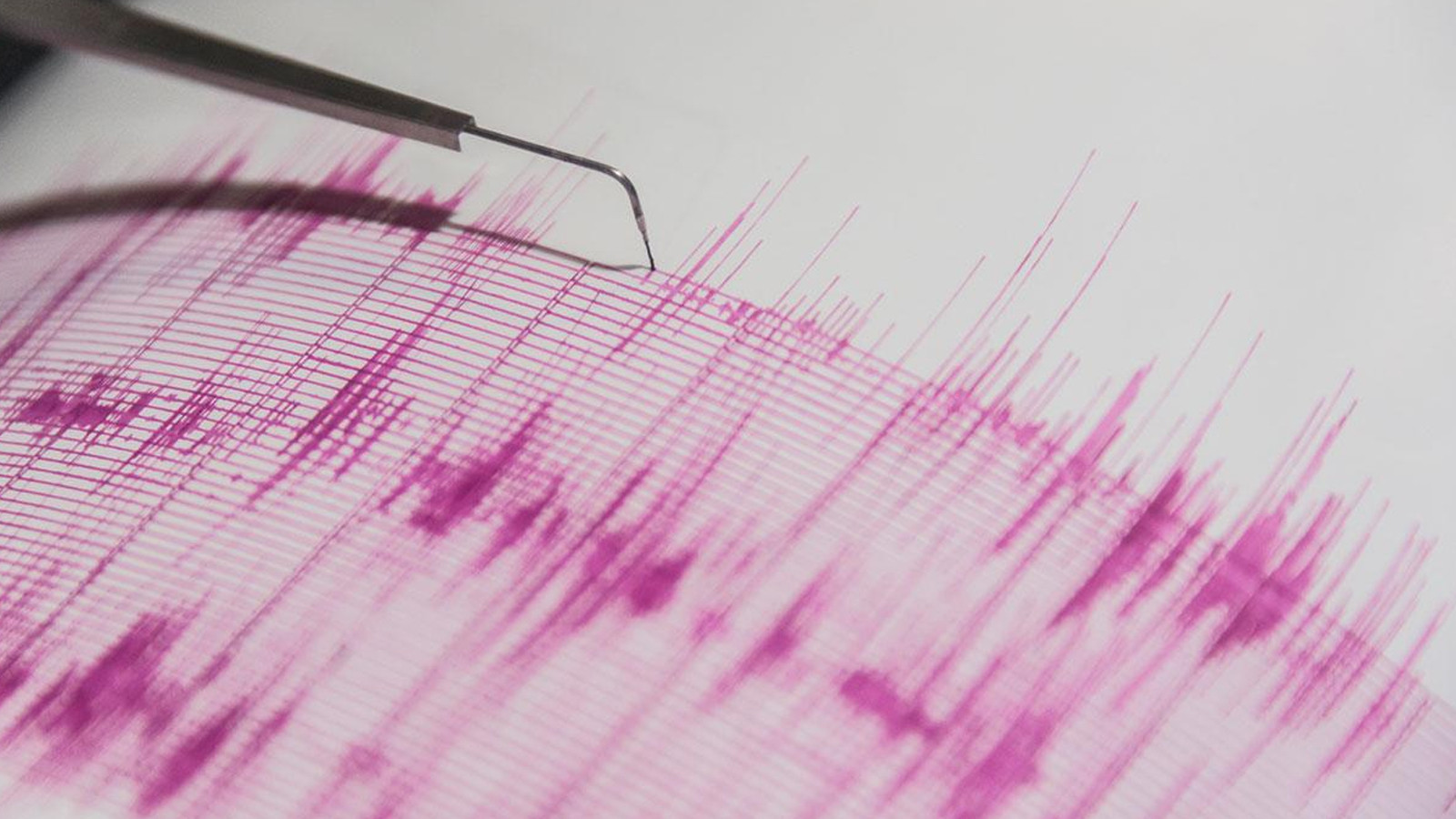 Balıkesir Sındırgı yine sarsıldı: 20 saniyede 3 deprem!