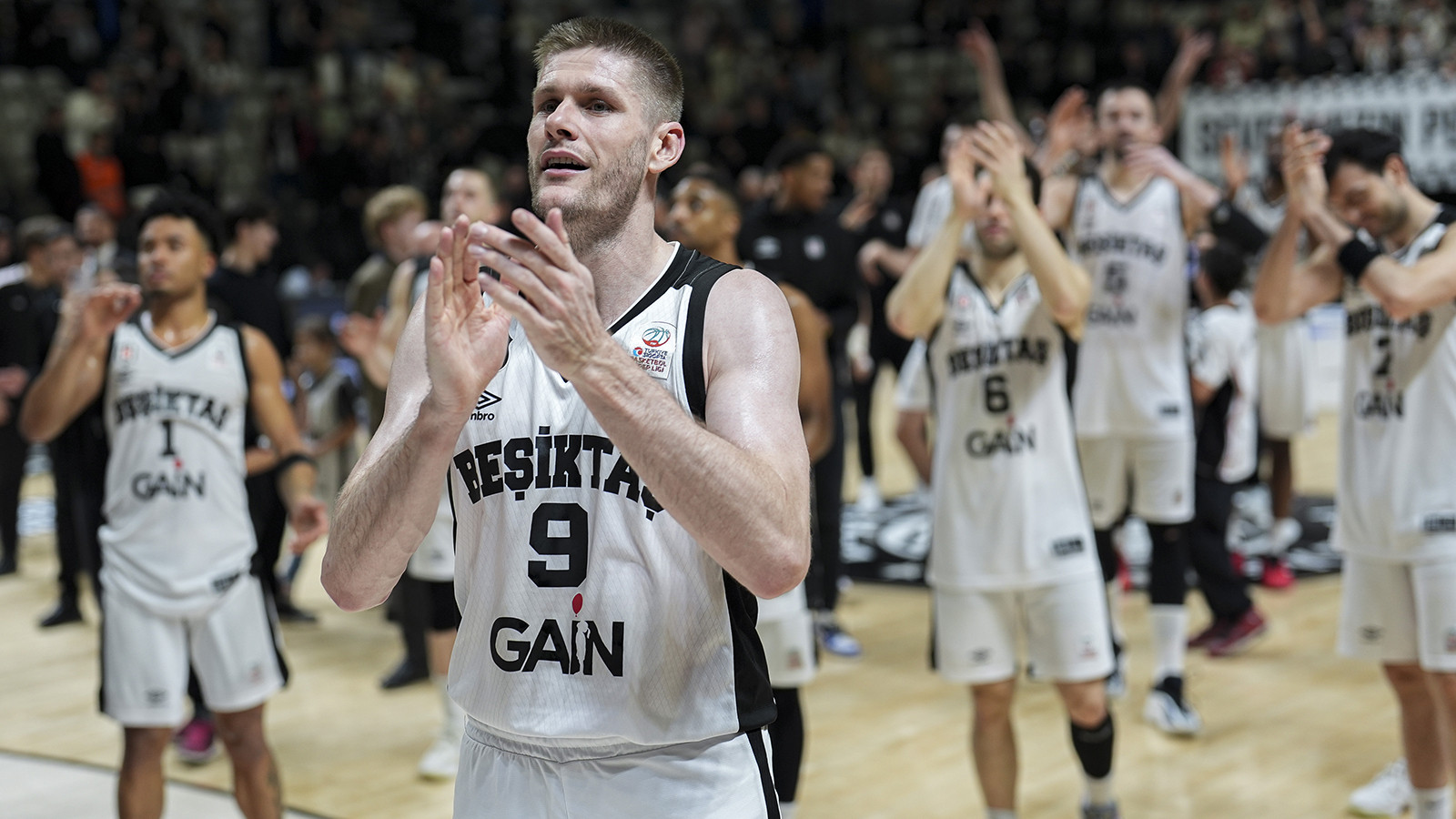 Beşiktaş, Erokspor'u 20 sayı farkla yendi