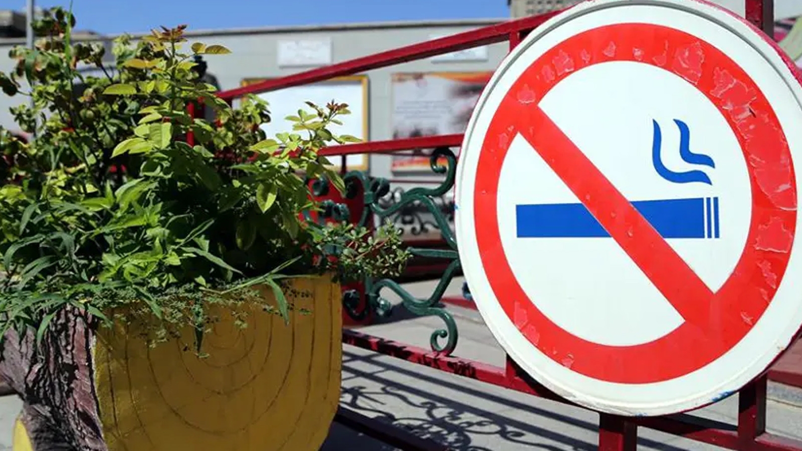 Kırmızı hat geliyor... 2 yerde daha sigara içilemeyecek!