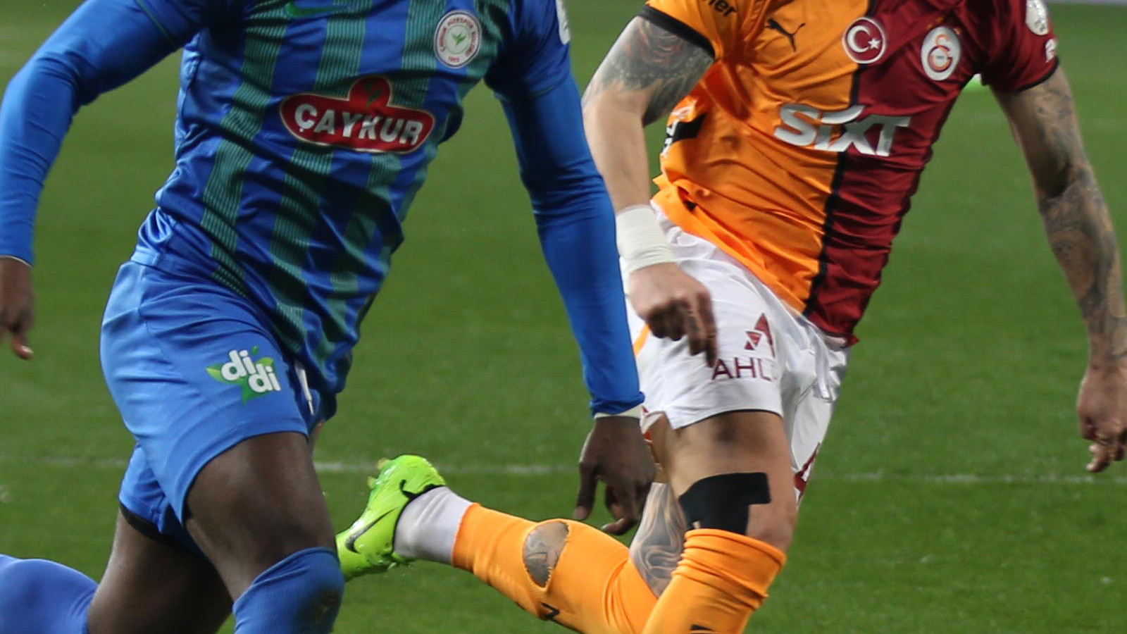 Galatasaray, Rizespor'a konuk oluyor