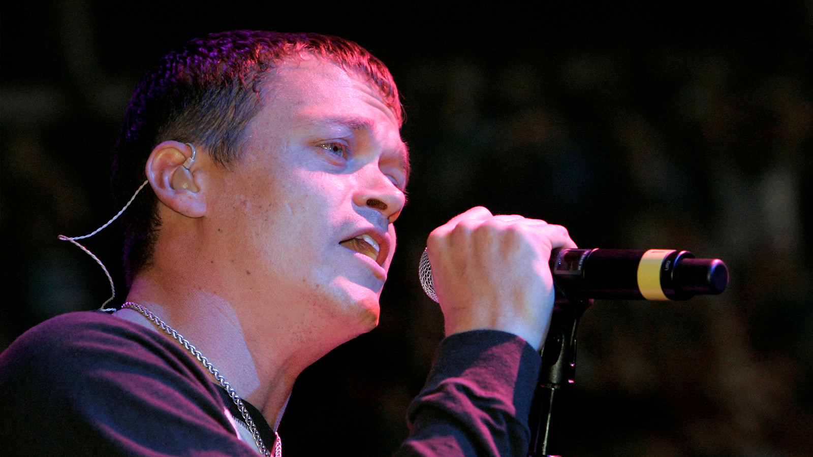Rock dünyasının efsane ismi Brad Arnold hayatını kaybetti