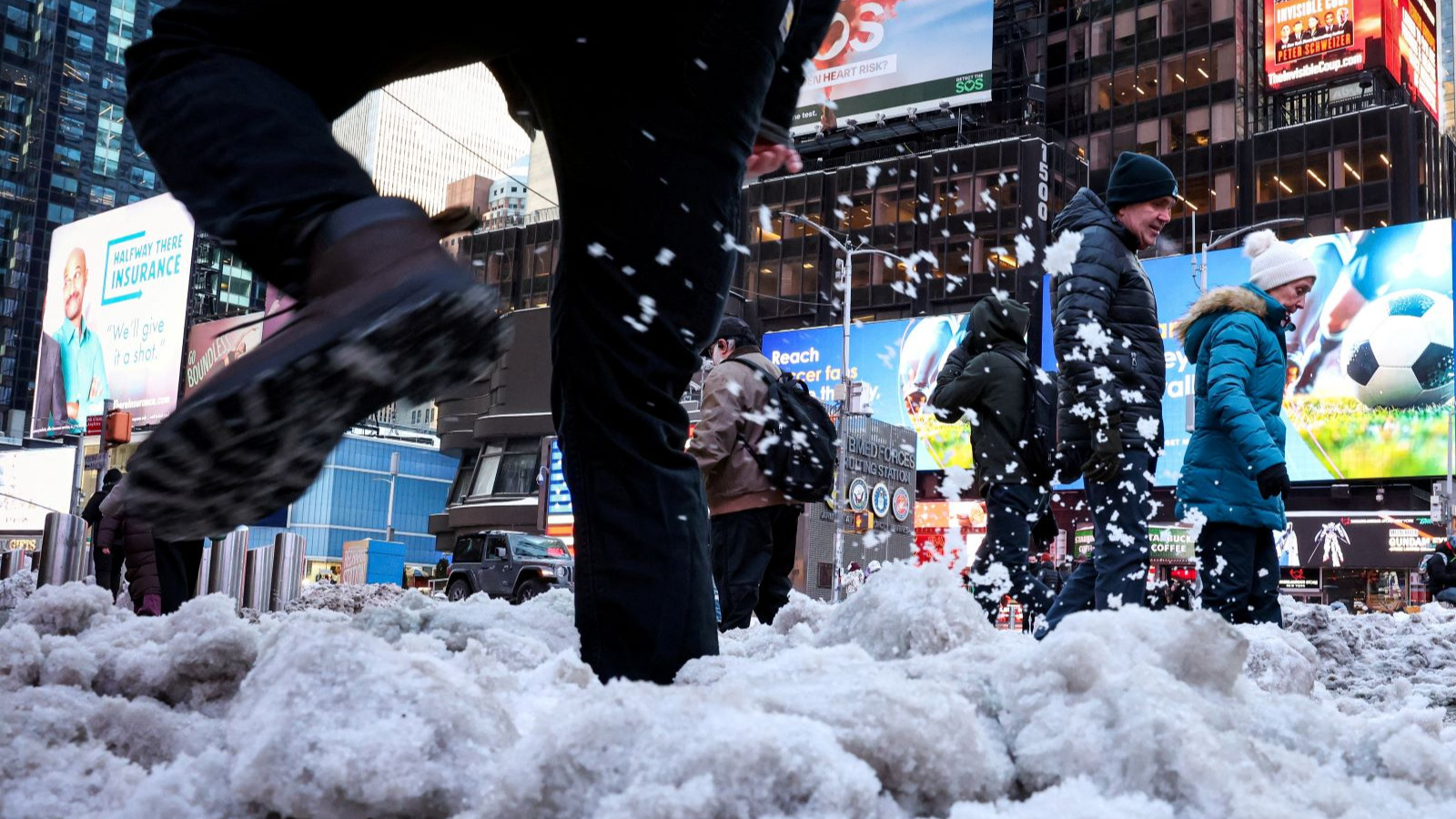 ABD'yi kar soğuğu vurdu, eksi 34 dereceyi gördüler, 17 ölü