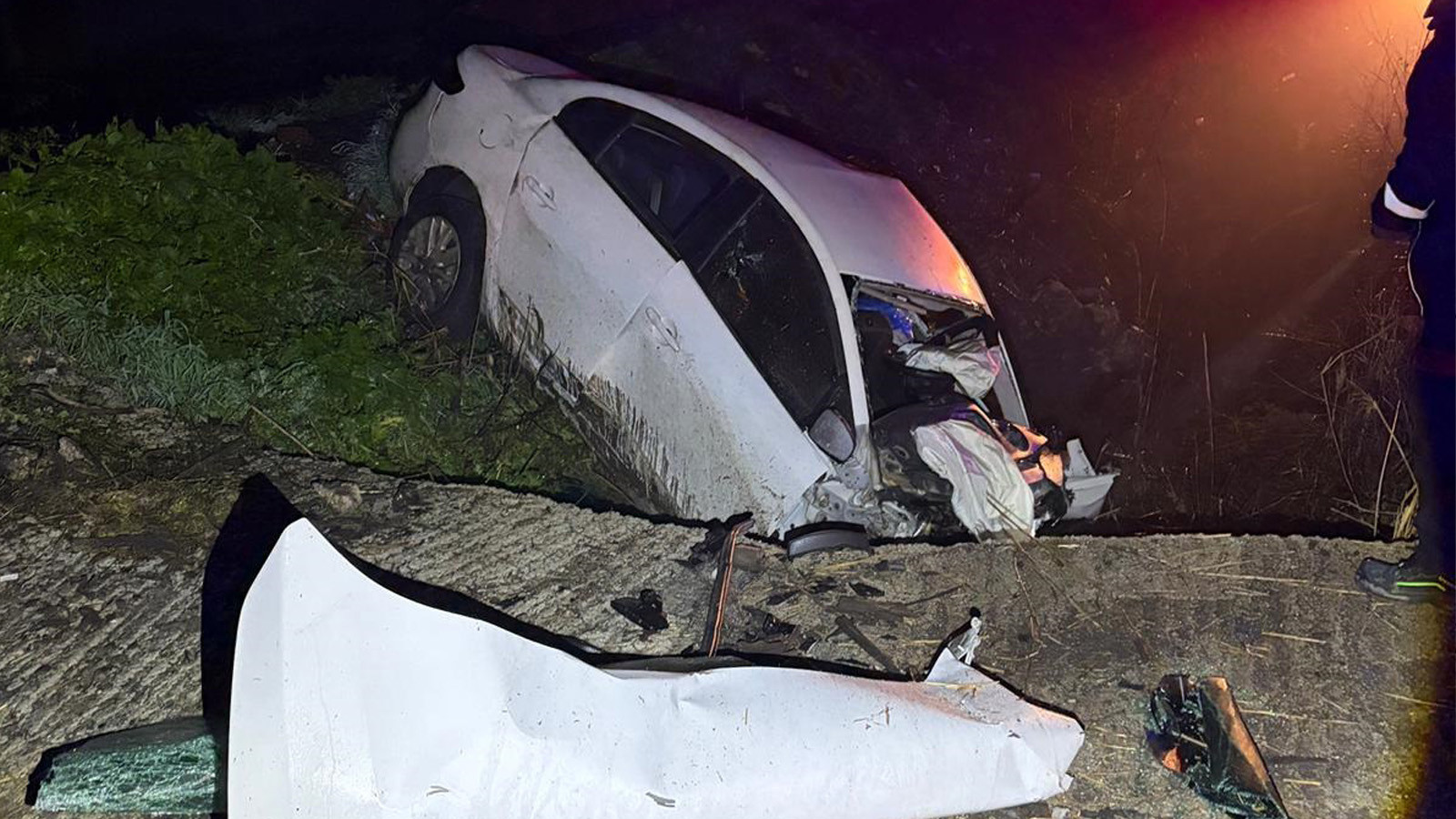 Edirne'de otomobil, şarampole devrildi: 2 can kaybı