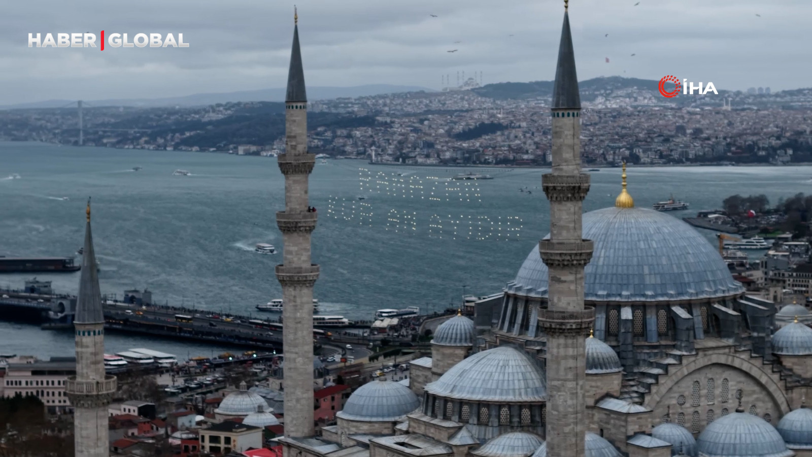 Ramazan-ı Şerif'in müjdecisi mahyalar İstanbul'u süslemeye başladı