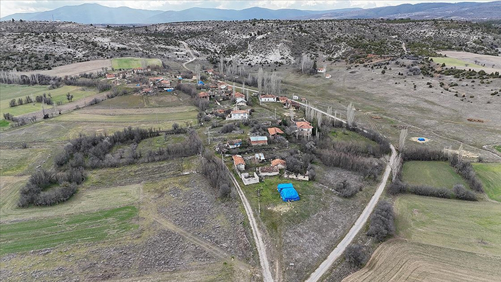 Türkiye'nin hayalet köyleri: 10 kişi bile yaşamıyor