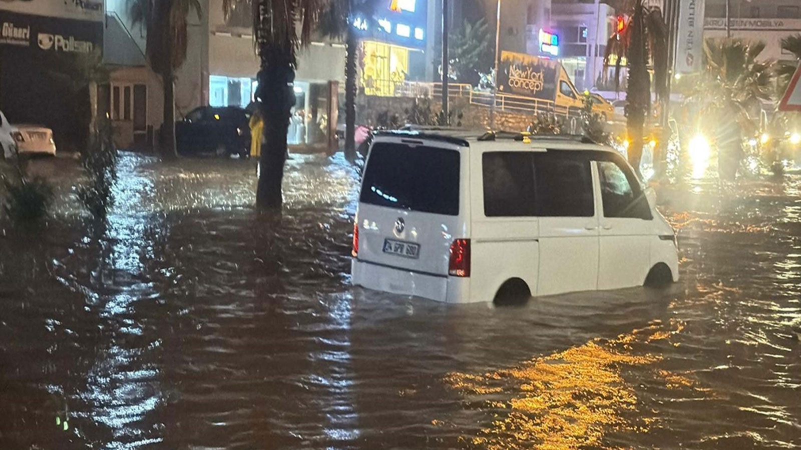 Bodrum ve Milas'ta olumsuz hava koşulları nedeniyle eğitime yarın ara verildi
