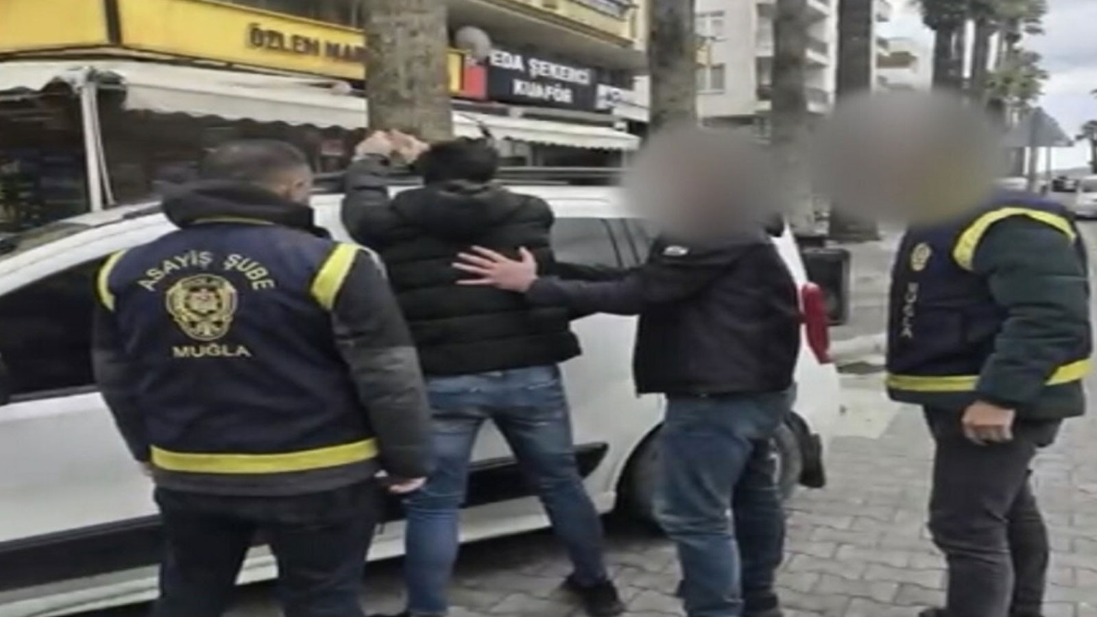 Marmaris'te fuhuş operasyonu: Çok sayıda kadın kurtarıldı