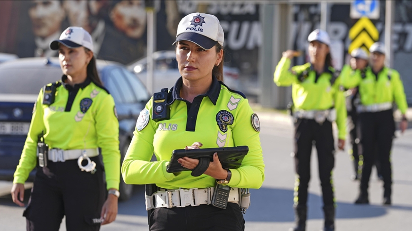 Trafik cezalarında yenilik: Bunları yapan yandı! Hapis cezası yolda...