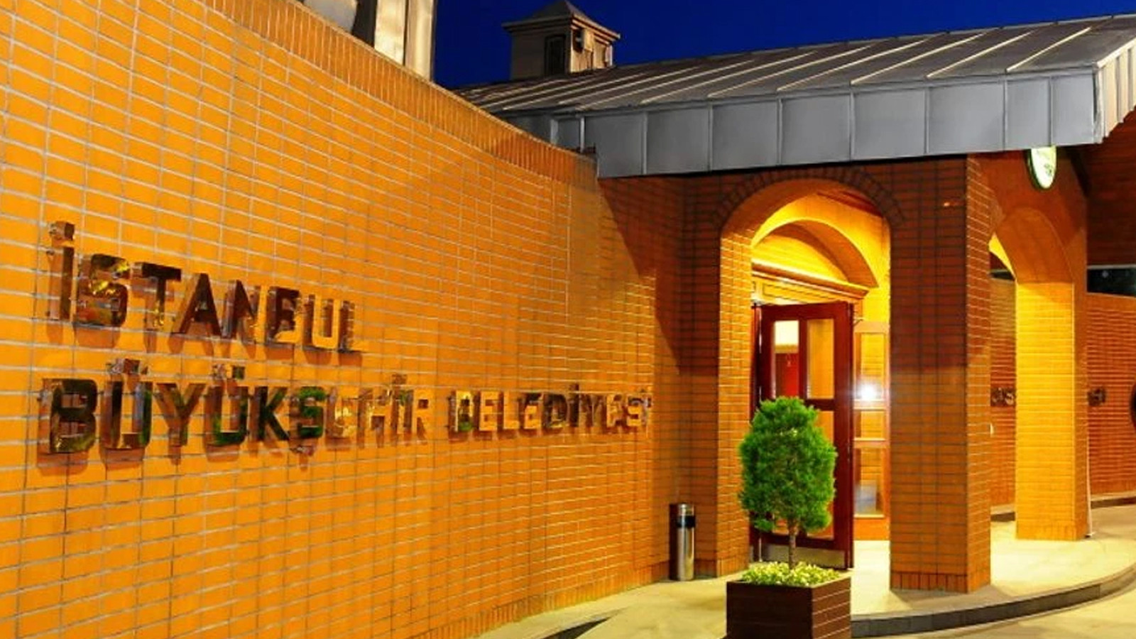 İBB sosyal tesislerinde iftar menülerine zam! İşte yeni fiyatlar