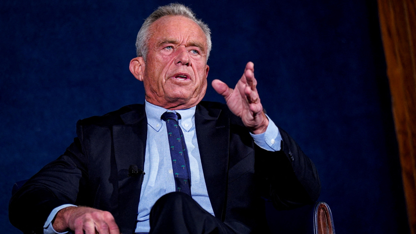 ABD Sağlık Bakanı'ndan itiraf: Uçak tuvaletinde kokain çektim