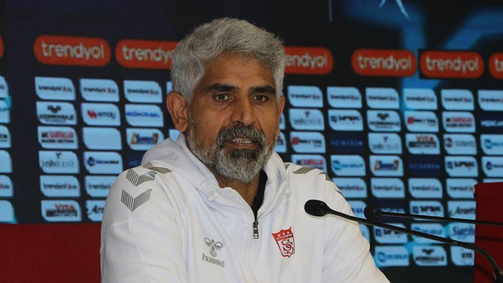 6 gollü maç sonrası İsmet Taşdemir özür diledi